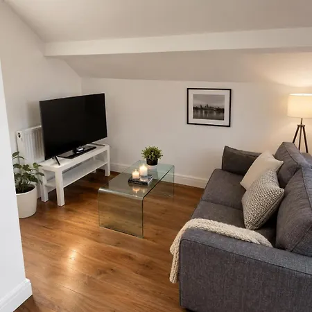 Stylish Flat With Free Private Parking Apartamento *